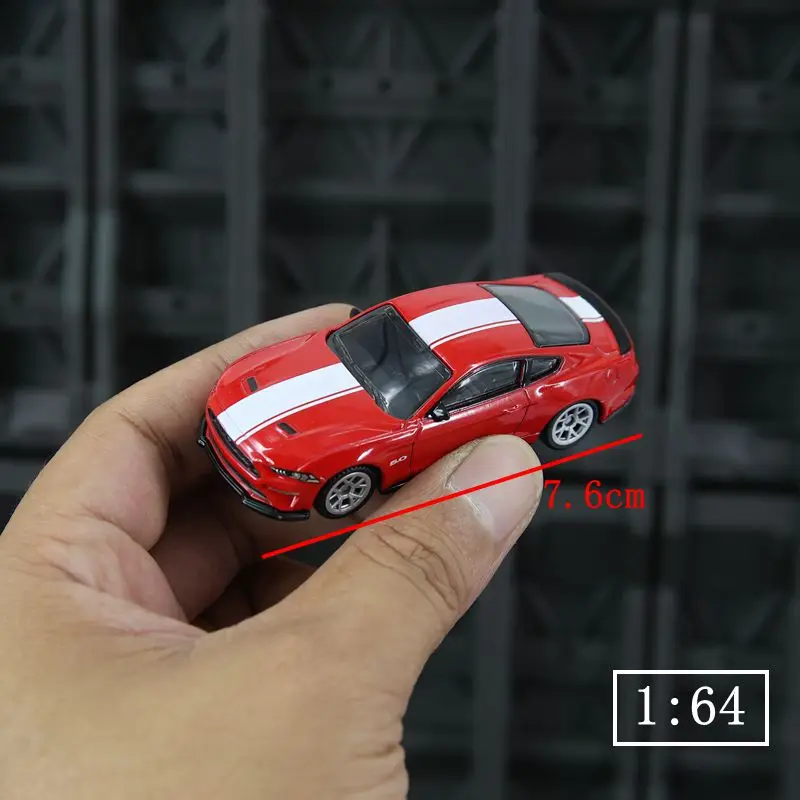 Premium Metal Collectible Ford Mustang GT Static Model Car, 2018 Edition