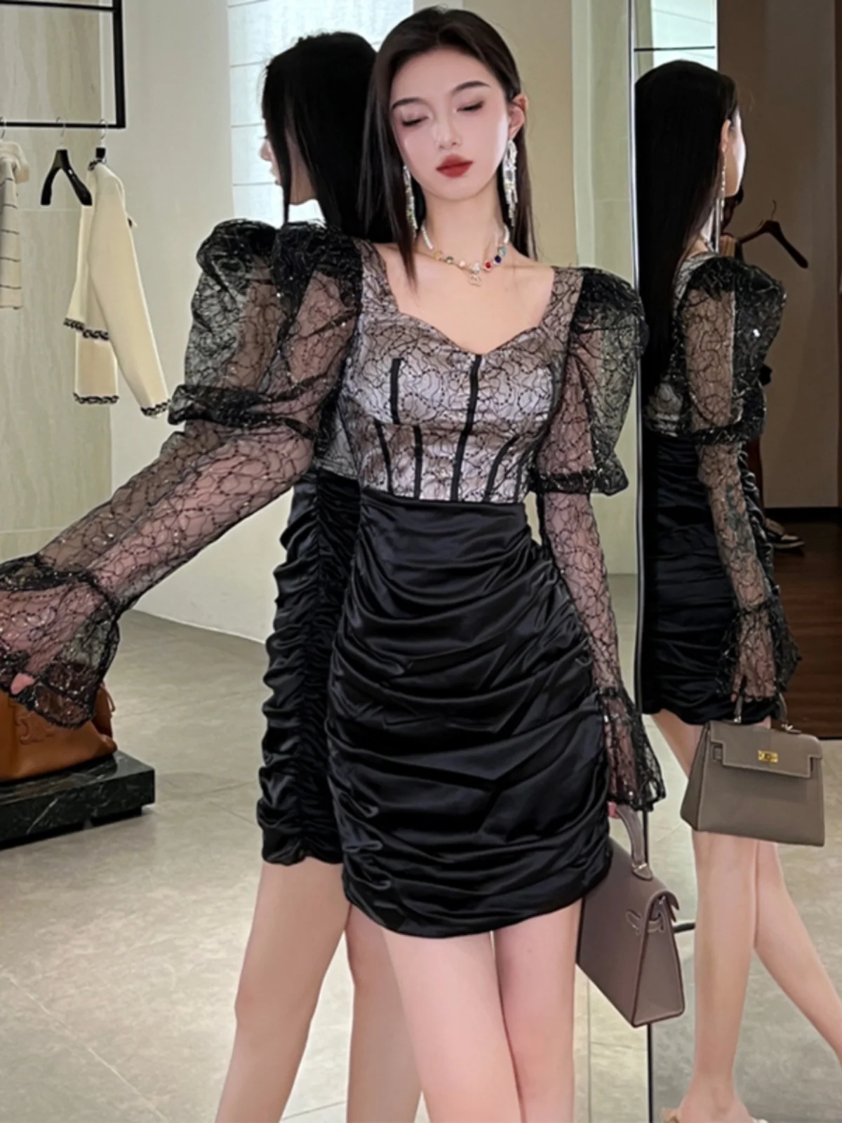 

Lace patchwork spring dress for women 2024, niche design with a waist cinching, sweet and spicy skirt
