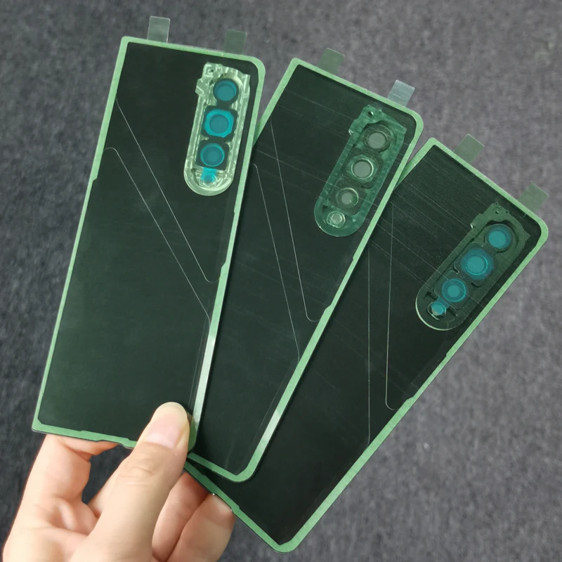 サムスンギャラクシーZフォールド3の背面バッテリーカバー