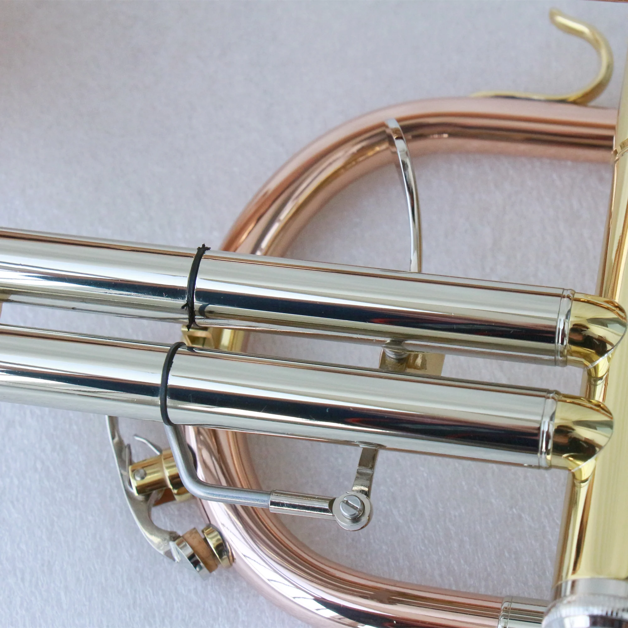 High Quality Bb Tone Cornet Instrument Brass Body Cupronickel Slides Gold Lacquer Cornet Trumpet