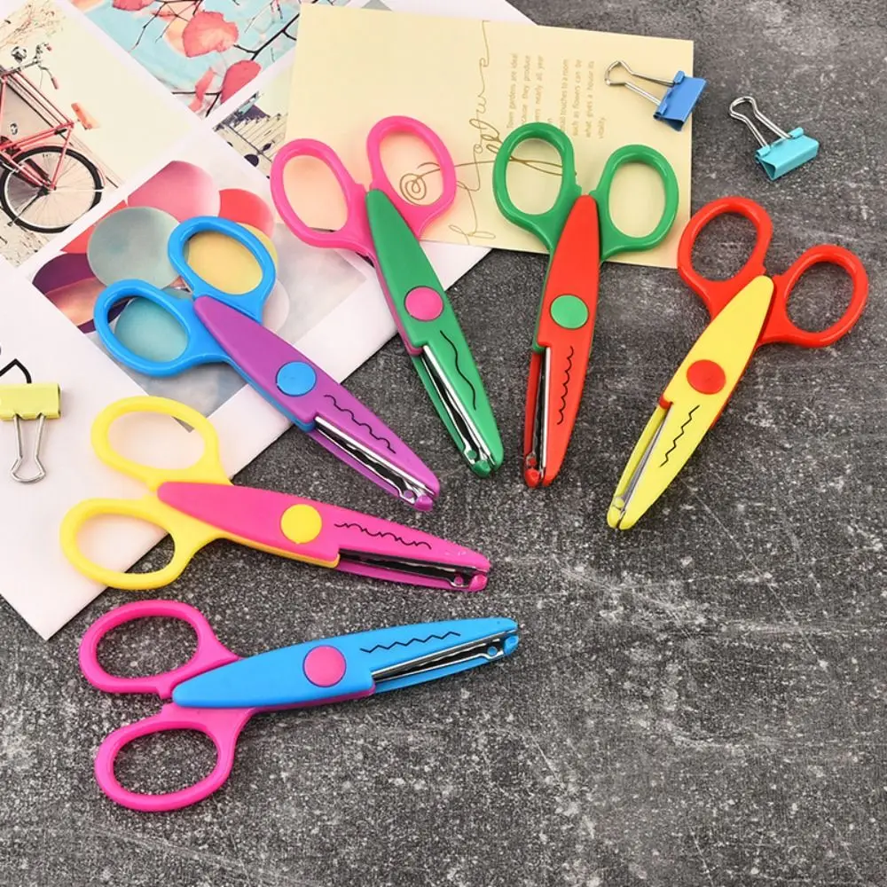 1/6PCS DIY 컬러 레이스 가위 편안한 손잡이 물결무늬 아트 안전 가위 문구류 작은 둥근 머리 가위