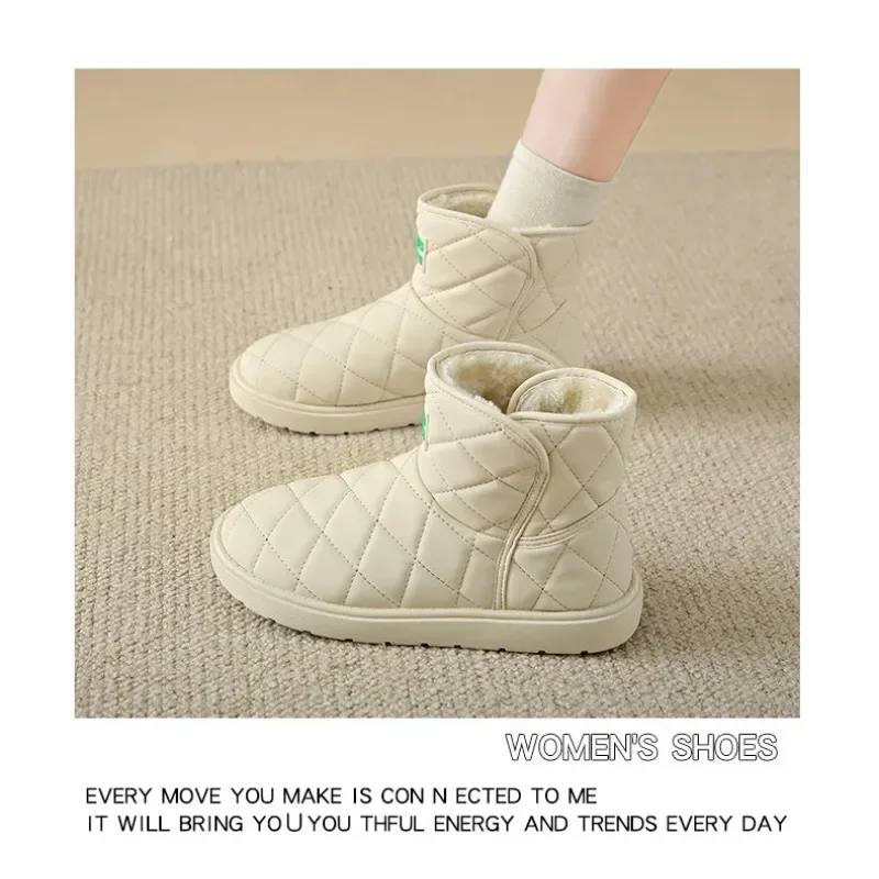 2023 New Short Snow Boots Female Winter Padded Thickened Waterproof Warm Flat Bottom Non-slip Cotton Shoes Chunky Boot