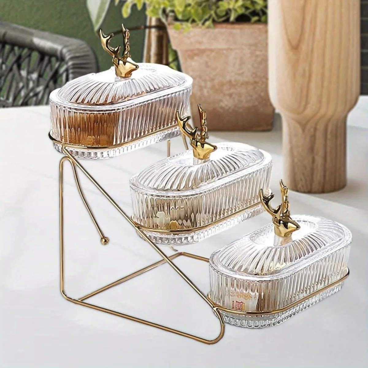 Serving Tray Organizer Elegant Dried Fruit Nut Display Tray with Stylish Elk Lid Nordic Fashion Snack Plate for Fruits 4