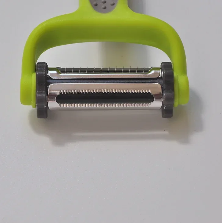 Portable Fruit and Vegetable Peeler, Stainless Steel Blades for Easy Cleaning, Efficient Kitchen Processing Tool 6