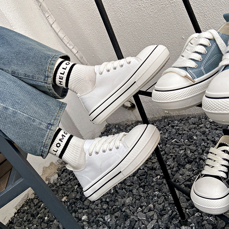 Canvas Shoes Women 2023 Spring New Thick Heel Board Shoes Retro All Match Casual Women Shoes