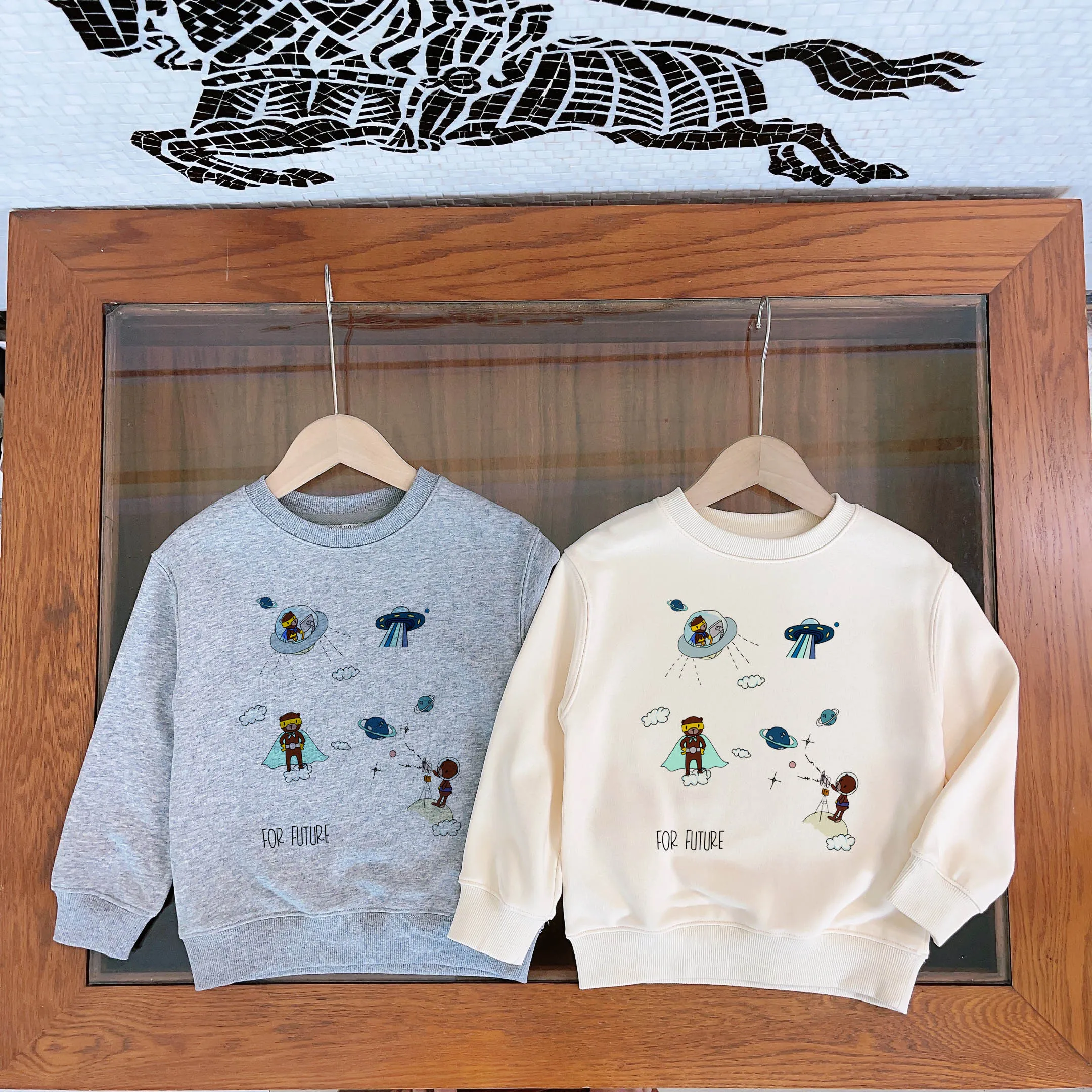 

320G sweater high-end children's clothing 2023 autumn and winter new boys and girls' westernized long sleeved pure cotton sweate