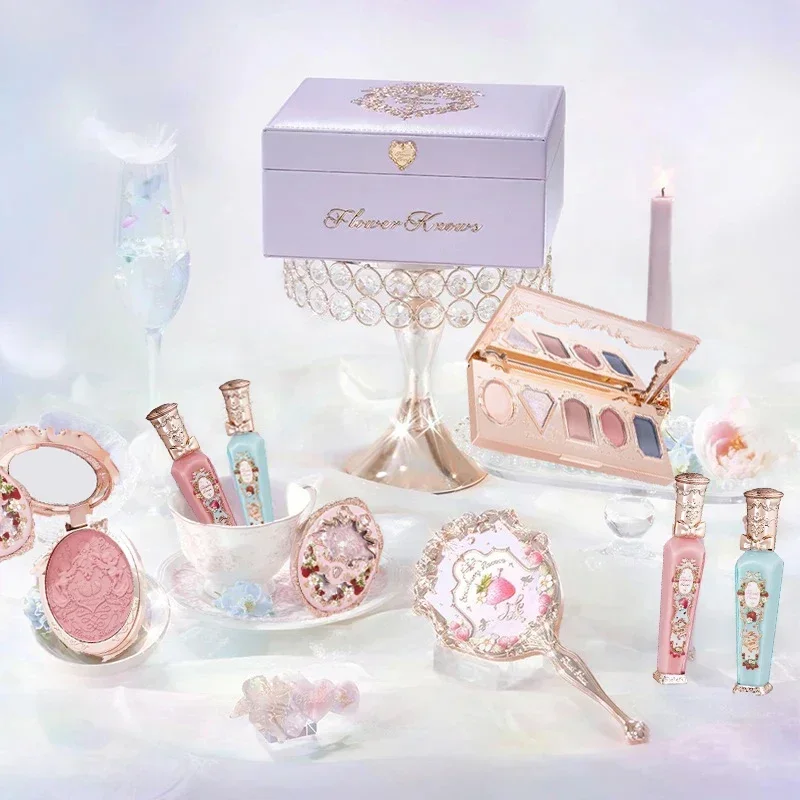 Flower Knows Strawberry Rococo All-In One Gift Set Makeup Kit Full