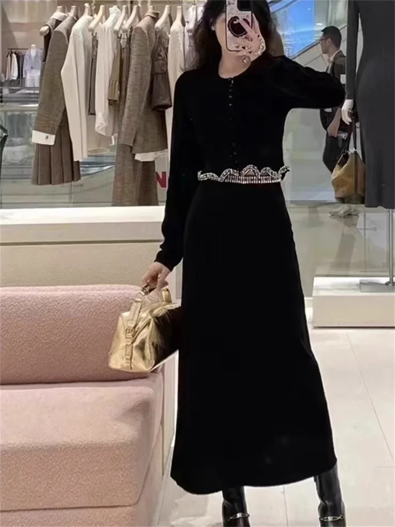 Black Set of four with elastic waistband, trousers, skirt and shawl 12324 main image 1