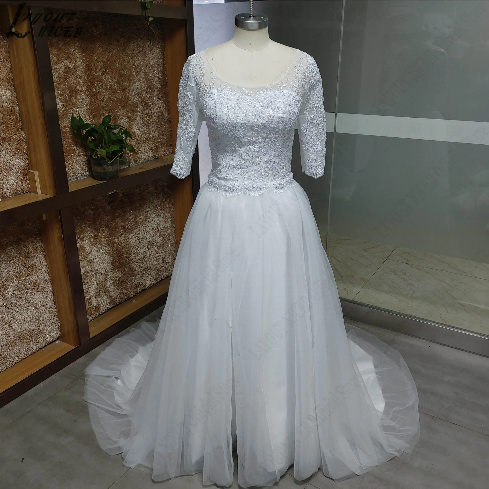 LAYOUT NICEB Brautkleid mit Spitze und halben Ärmeln, Illusionsapplikationen, Knöpfe am Rücken, Robe De Mariée, große Größen, maßgefertigt – Detail 3