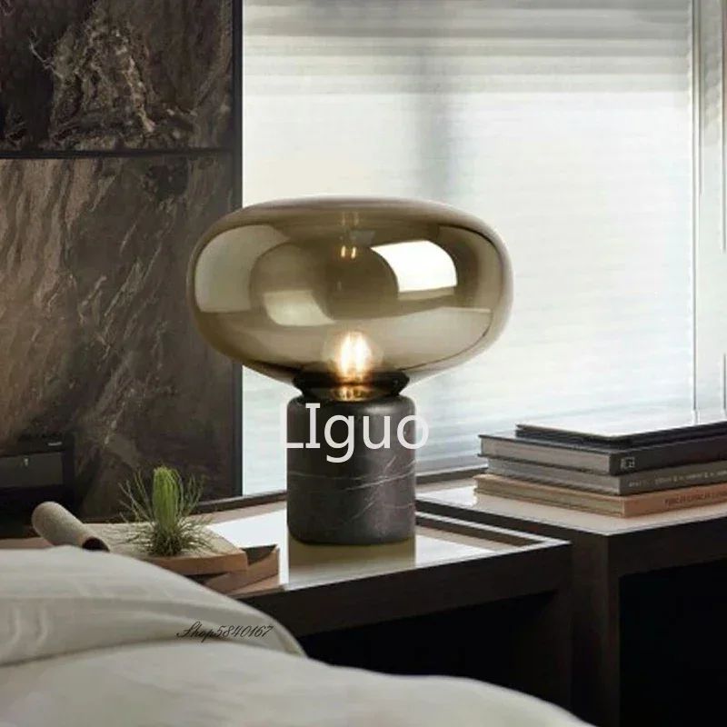 ����Ʈ��� �븮�� ���� ���̺� ����, ħ�� �� ���� ���, ���Ÿ� ���� ���̺� ����, �Ž� ���� E27 å�� ����