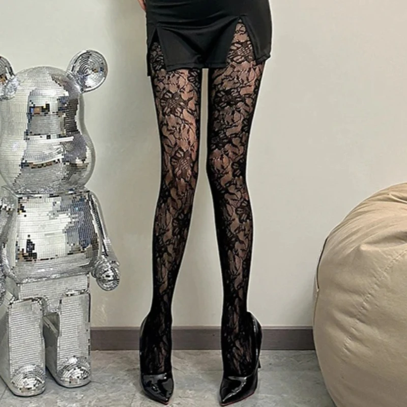 Schwarze Blumen-Lolita-Damensocken Klassische Spitzen-Netzstrümpfe Ausgehöhlte Strumpfhose JK Retro Blumen-Rattan-Strumpfhose – Detail 2