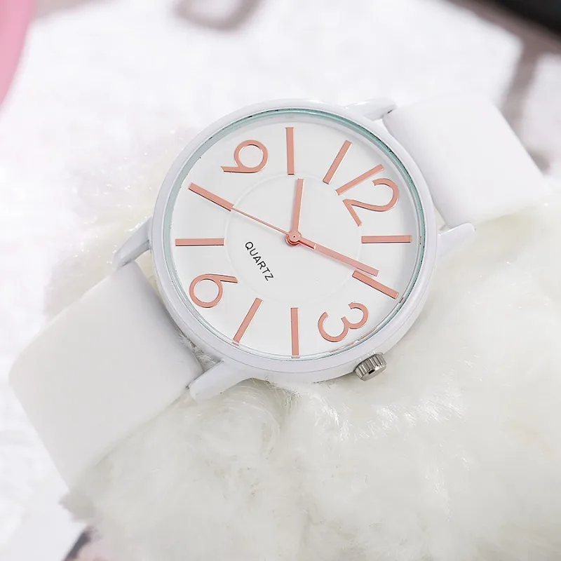 Elegant Women's Quartz Watch with Silicone Strap - Fashion Casual Timepiece