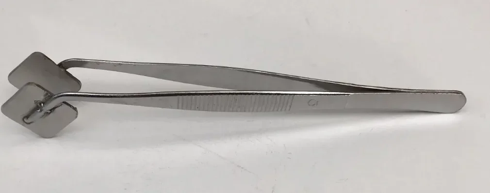 Tweezers, glass tools, square bend, V-head, pointed tip, round head clamp