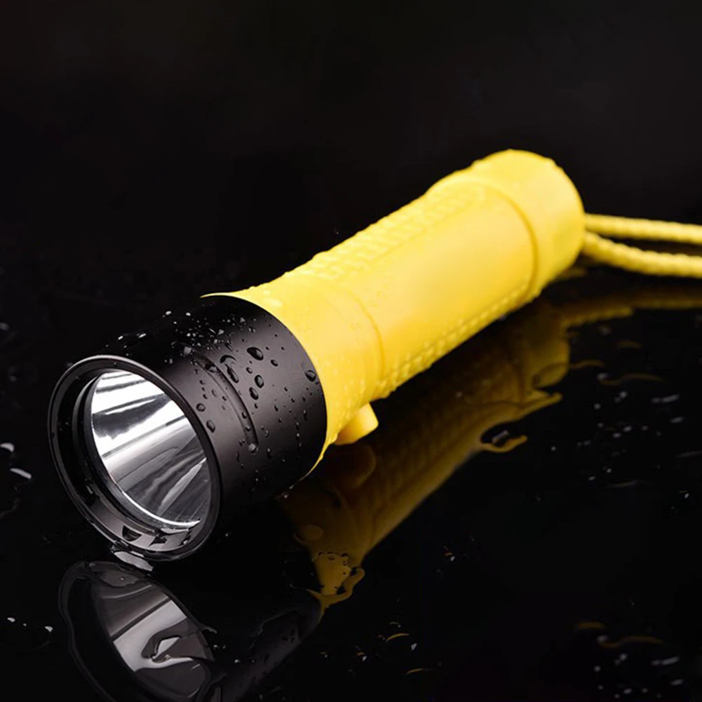 다이빙 손전등 장거리 토치 5500mAh 배터리 수중 손전등 3가지 모드 야간 낚시용 수중 80m 다이빙 램프