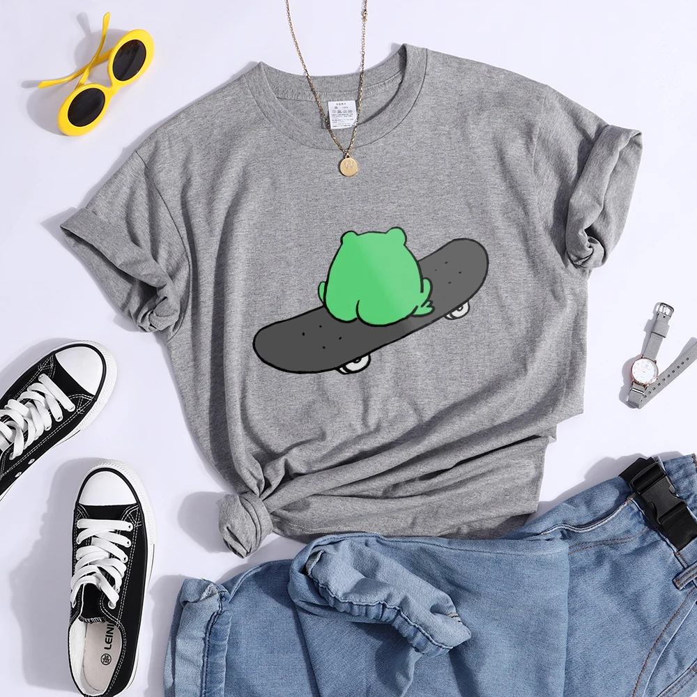 Frog On Skateboard Back View Metal T Shirt Women Summer Casual Tshirt Fashion Street Crop Top Hip Hop Personality Tshirt Womens