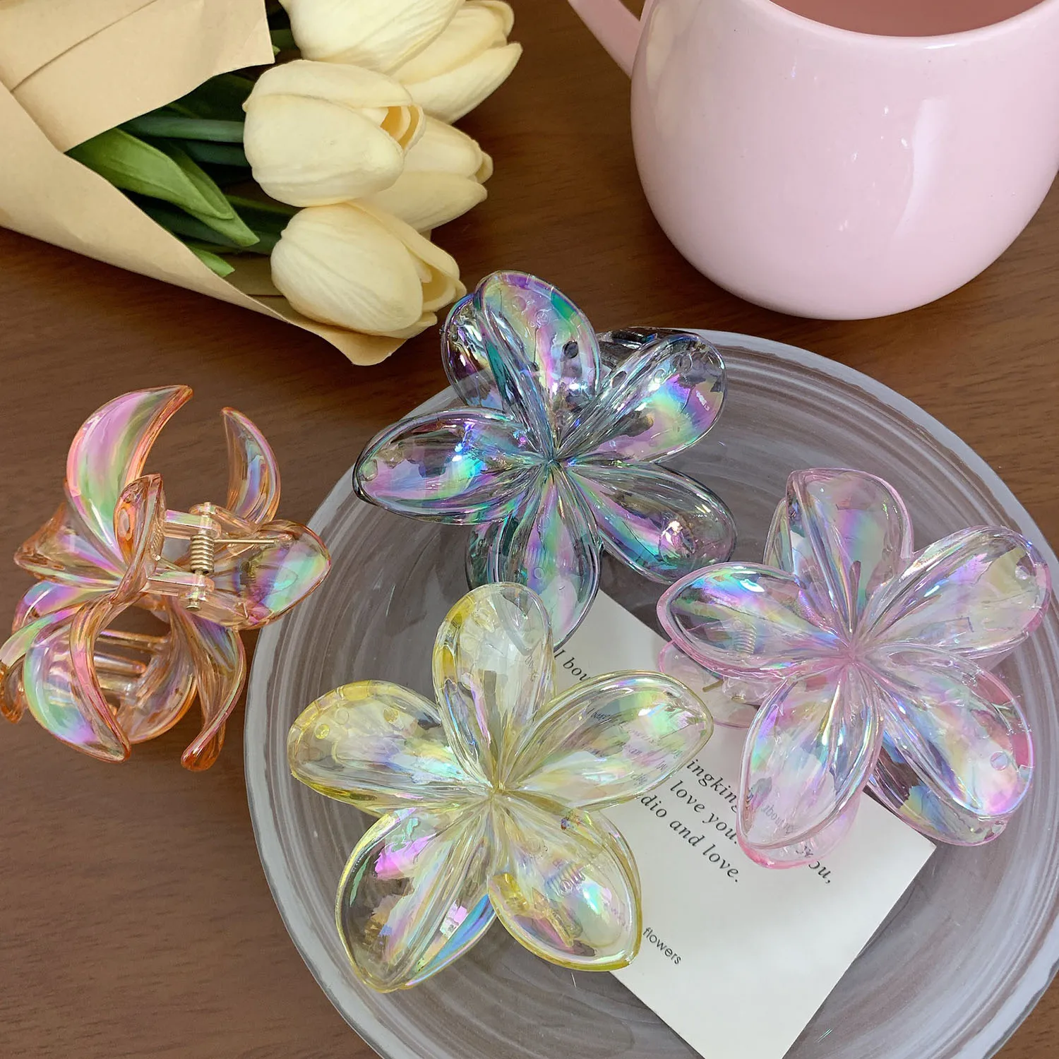 

Egg flower Hair Claws Clips Women Large Crab Hair Barrettes Clamps Transparent Flashing Ponytail Holder Hair Accessories Fashion