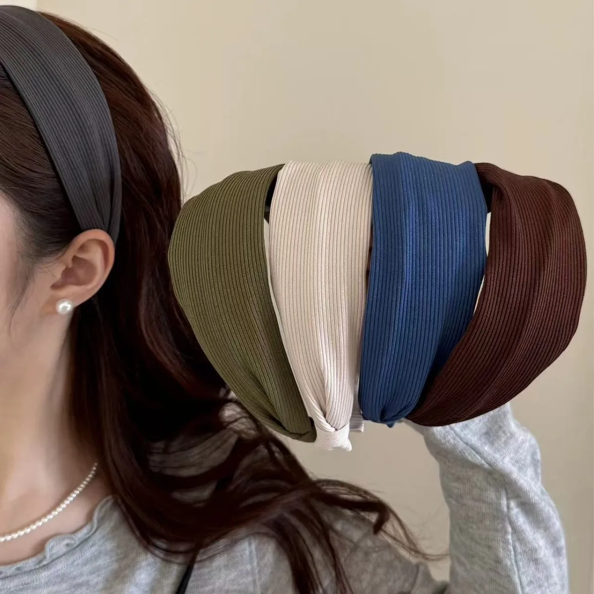 Leisure and High-end Solid Color Wide Edge Headband Ladies' Elegant Daily Versatile Headbands Fashionable Hair Accessories 1