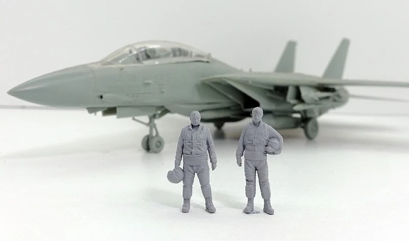 1/48 스케일 다이캐스트 레진 모델 키트 이란 조종사 세트 2개 피규어는 스스로 조립 및 색칠해야 합니다. 비행기 본체는 포함되어 있지 않습니다.