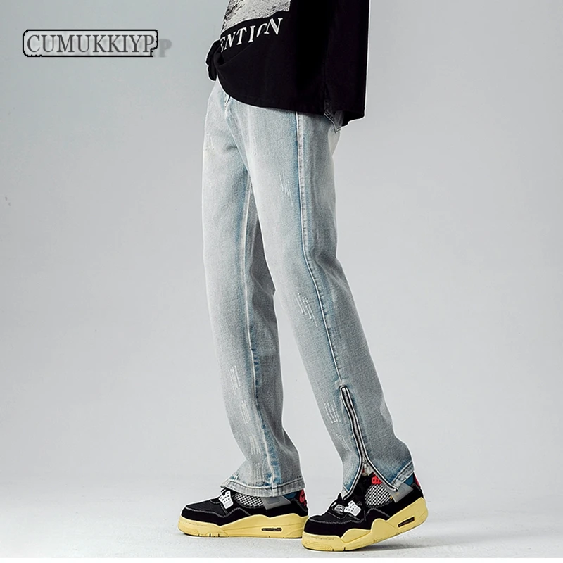 CUMUKKIYP High Street Jeans in Mud-yellow with Zipper and Micro-flare Straight Leg, Slim-fitted Korean-style Pants for Men