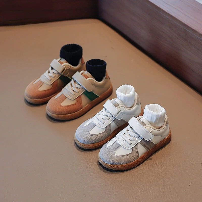 

Мягкие кроссовки для детей, для мальчиков и девочек, модная детская повседневная обувь, обувь для маленьких девочек, нескользящая школьная обувь цвета хаки и серого цвета, 2023