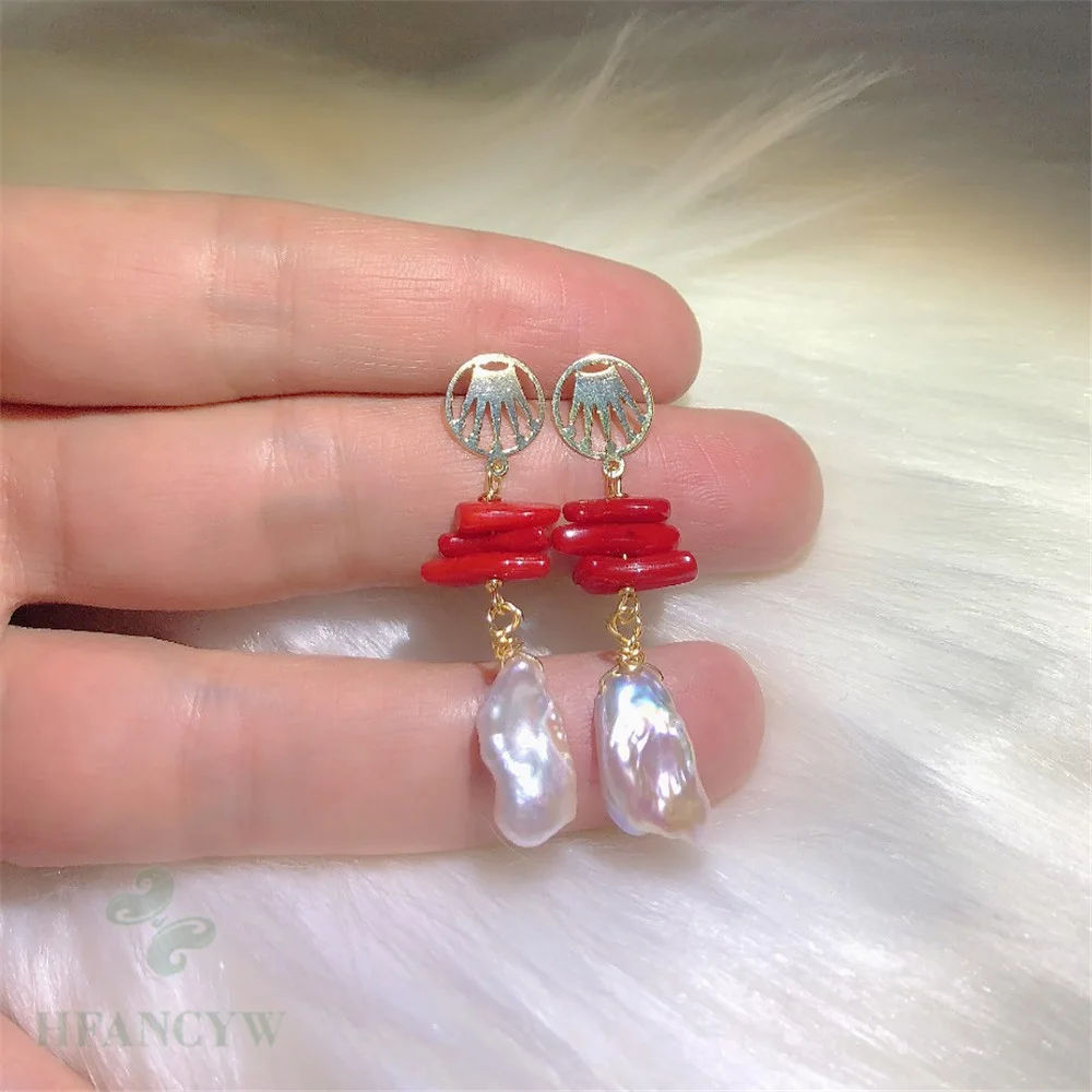 

Серьги-гвоздики с жемчугом в стиле барокко