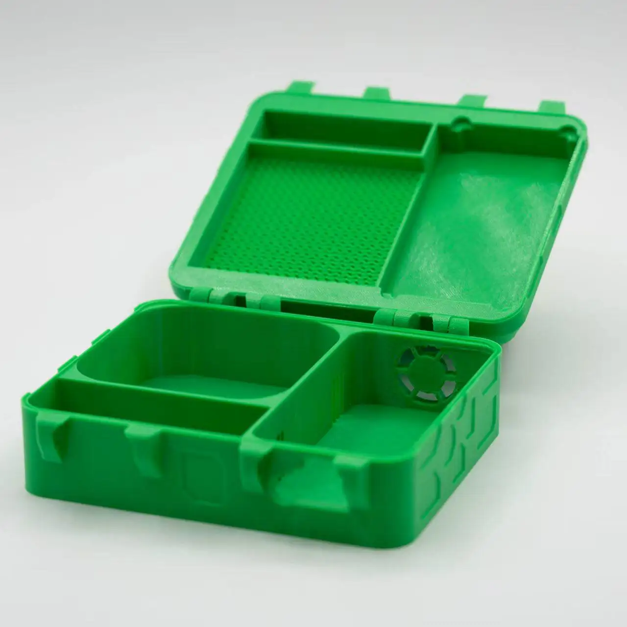 Dissipateur thermique en métal à l'intérieur de l'étui pour drone BetaFPV Air65, assurant une ventilation optimale
