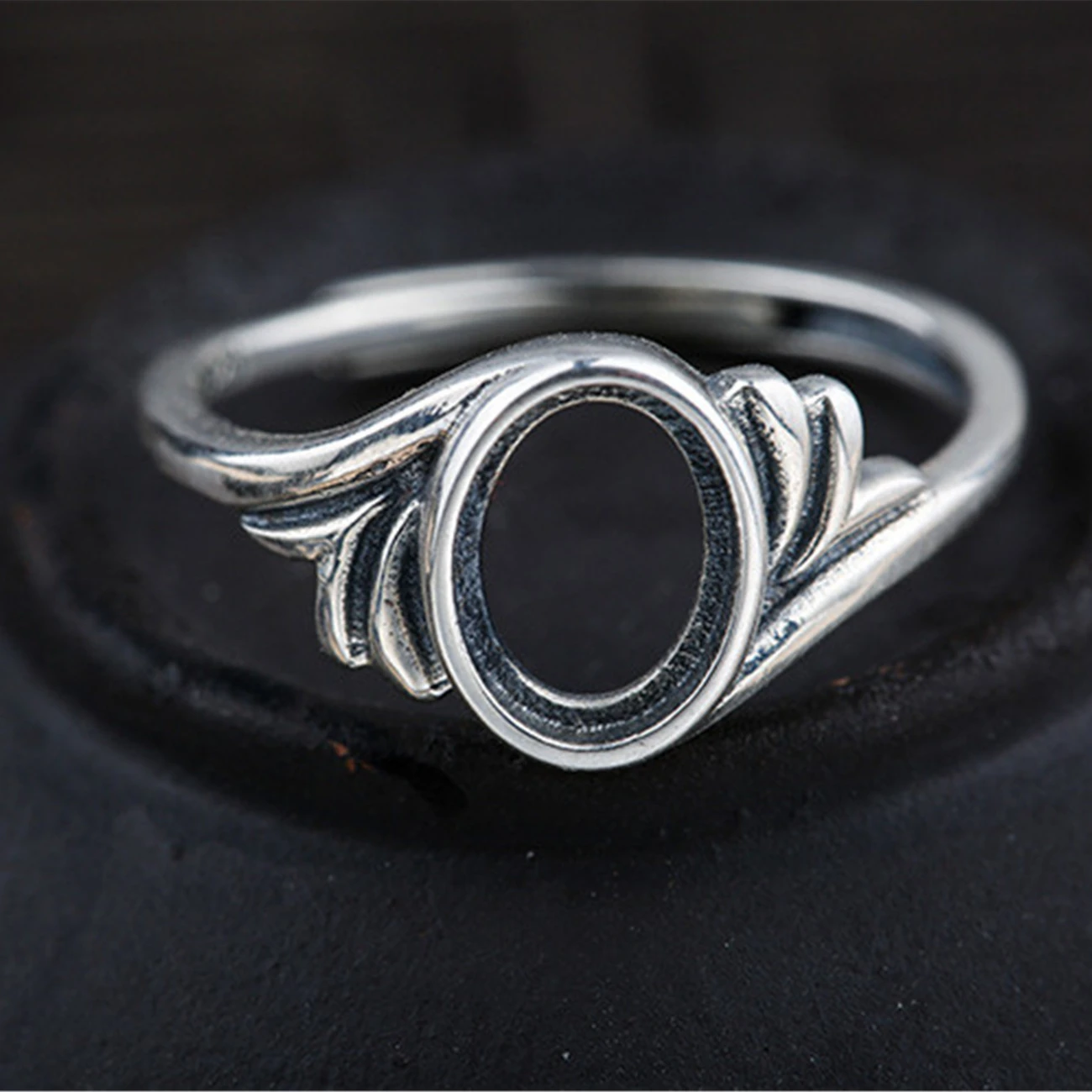 

Кольцо без рисунка (6x8 мм/7x9 мм овальное без рисунка) регулируемое кольцо из тайского стерлингового серебра основа овальное кольцо Кабошон с оправой R1490B