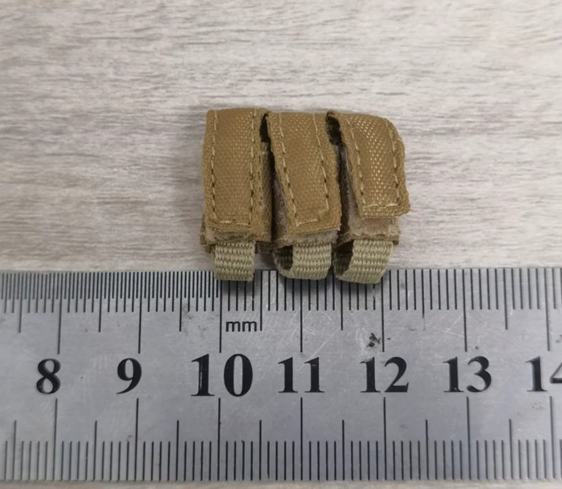 

Модель в масштабе 1/6 с тройной фотографией для 12 дюймов