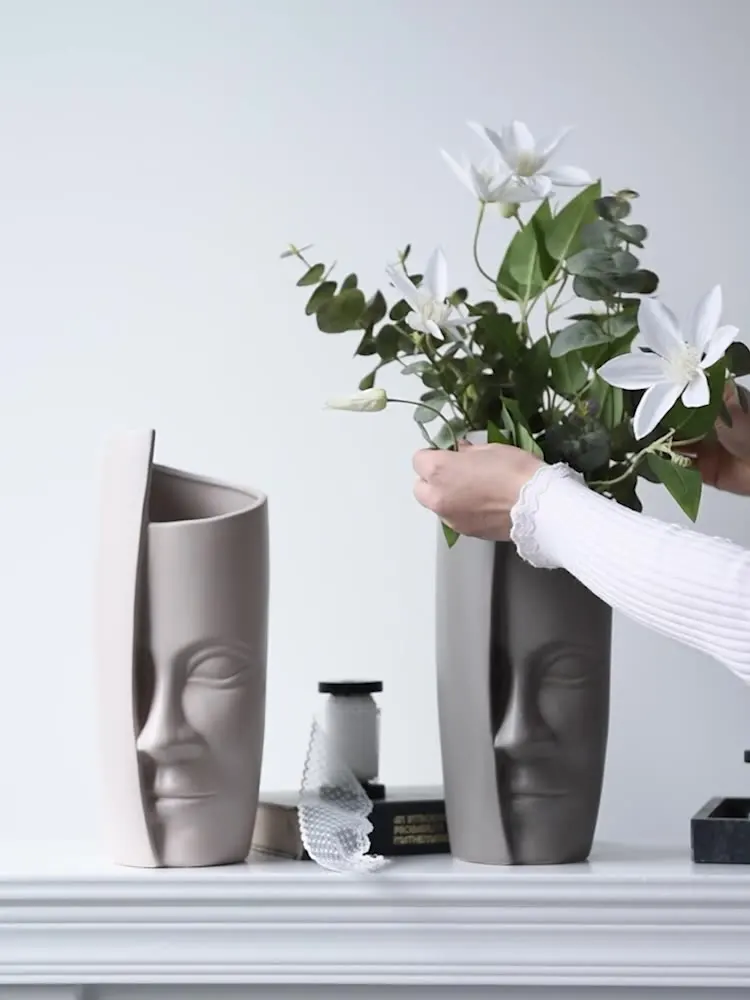

Nordic Facial White Porcelain Vase Character Image Exquisite Home Living Room Flower Arrangement Sculpture Ceramic Flower Ware