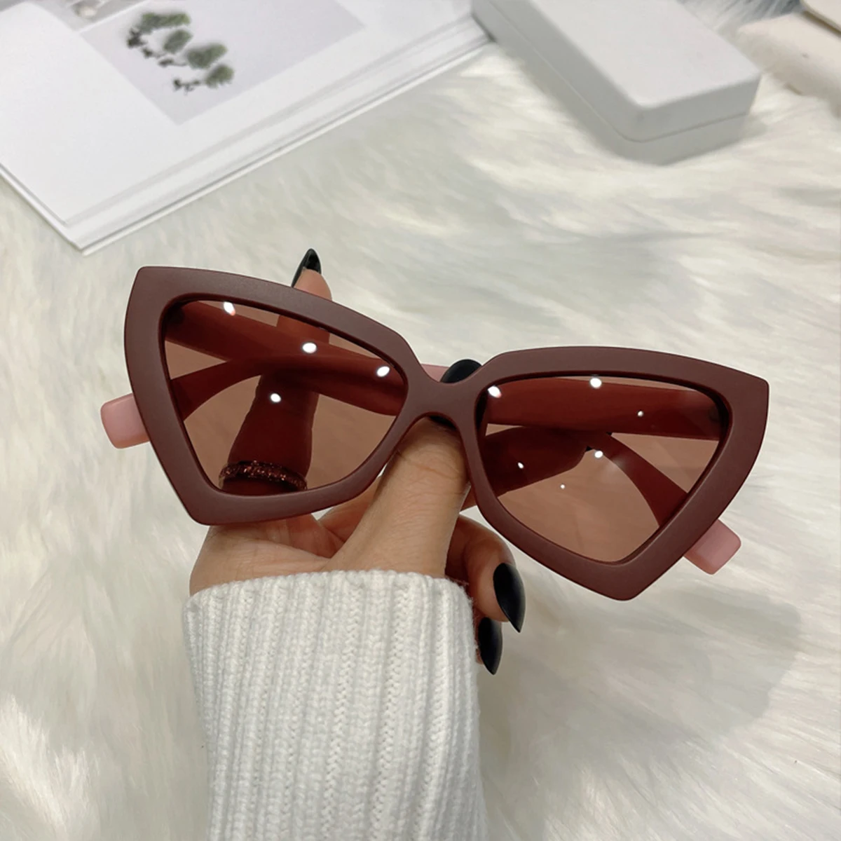 New Triangle Polygon Sunglasses Women Men Vintage Glasses Retro Cat Eye Sun Glasses Female Male Eyewear Eye Glasses for Summer BEST SELLERS
