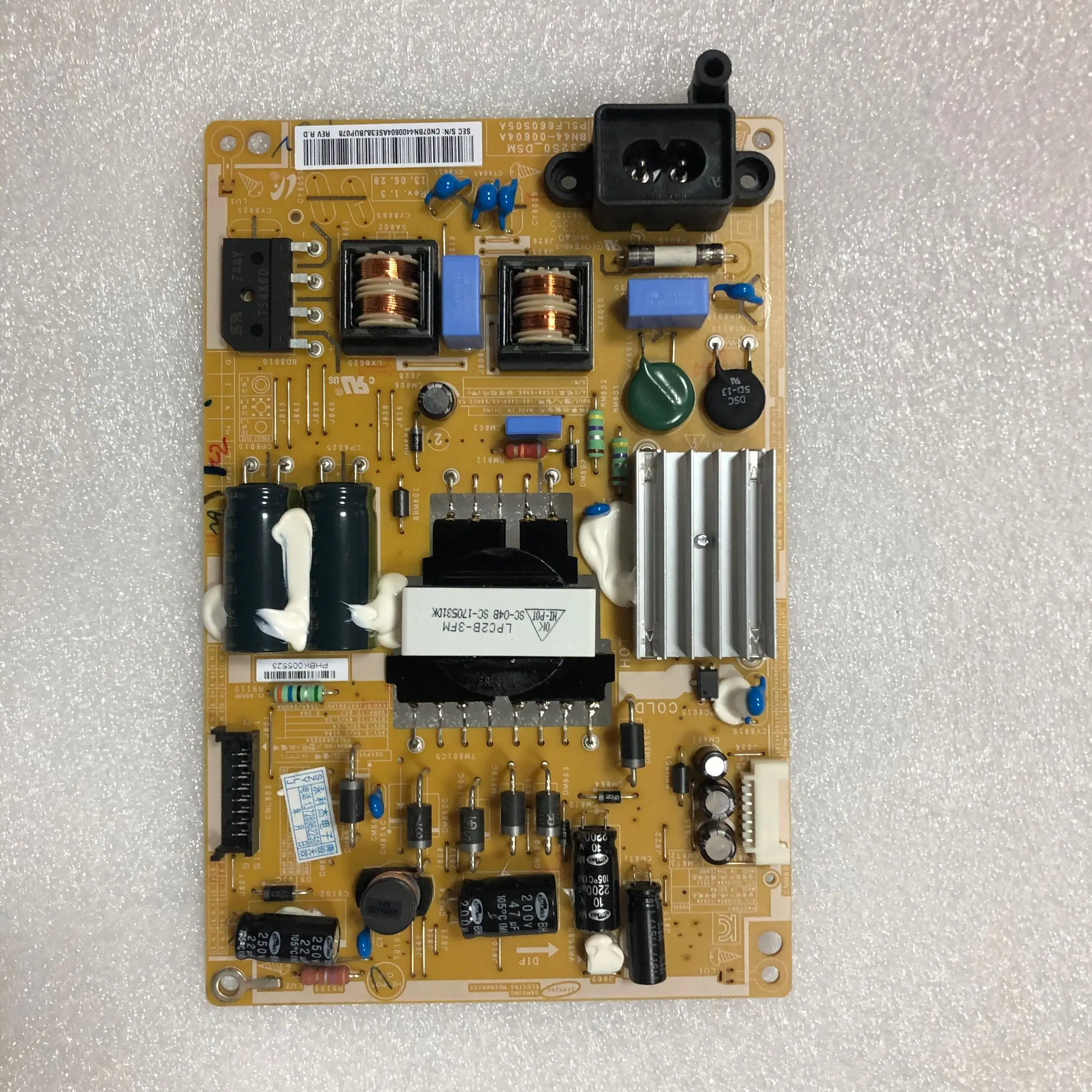 

1 шт./лот оригинал, отличное качество