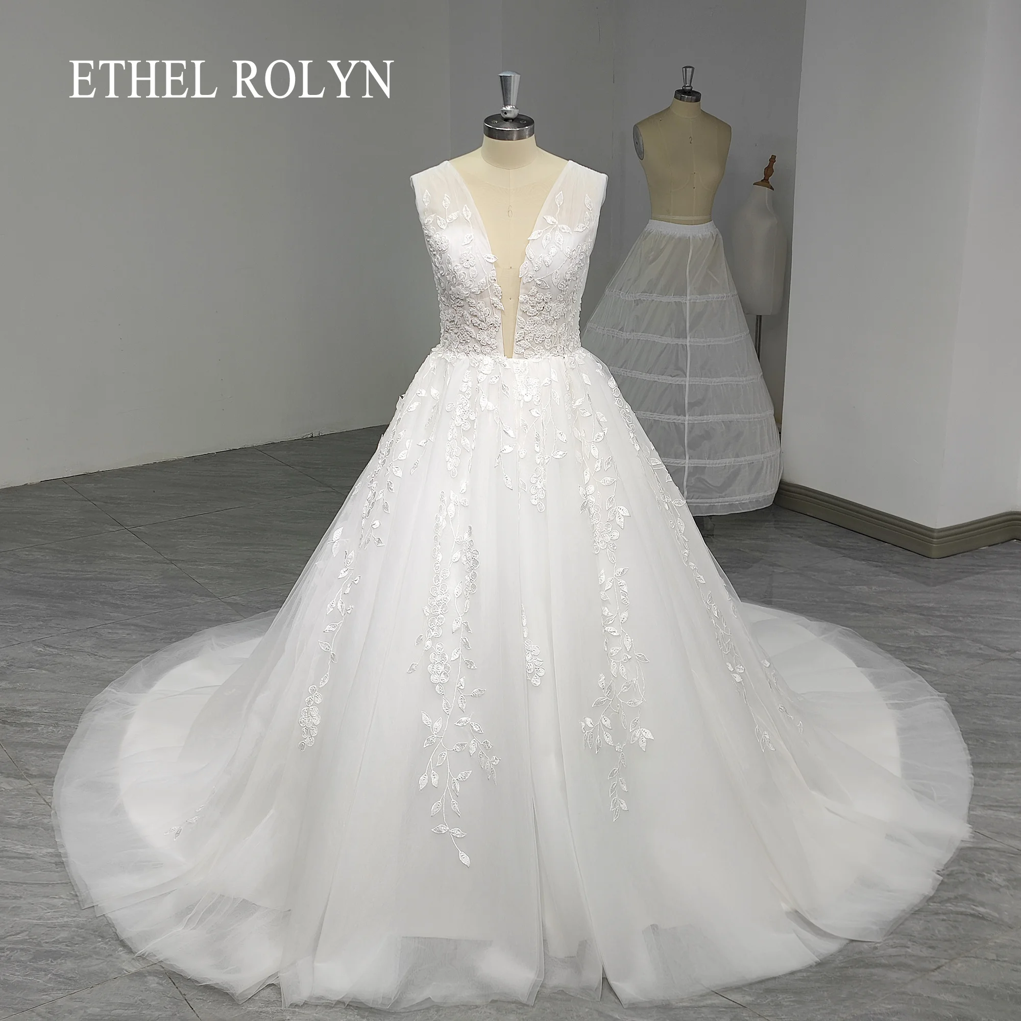 

Michelle Royce A-Line Wedding Dress Dreamy 2024 Deep V-neck Appliques Beading Backless Wedding Gown For Bride Vestidos De Noiva