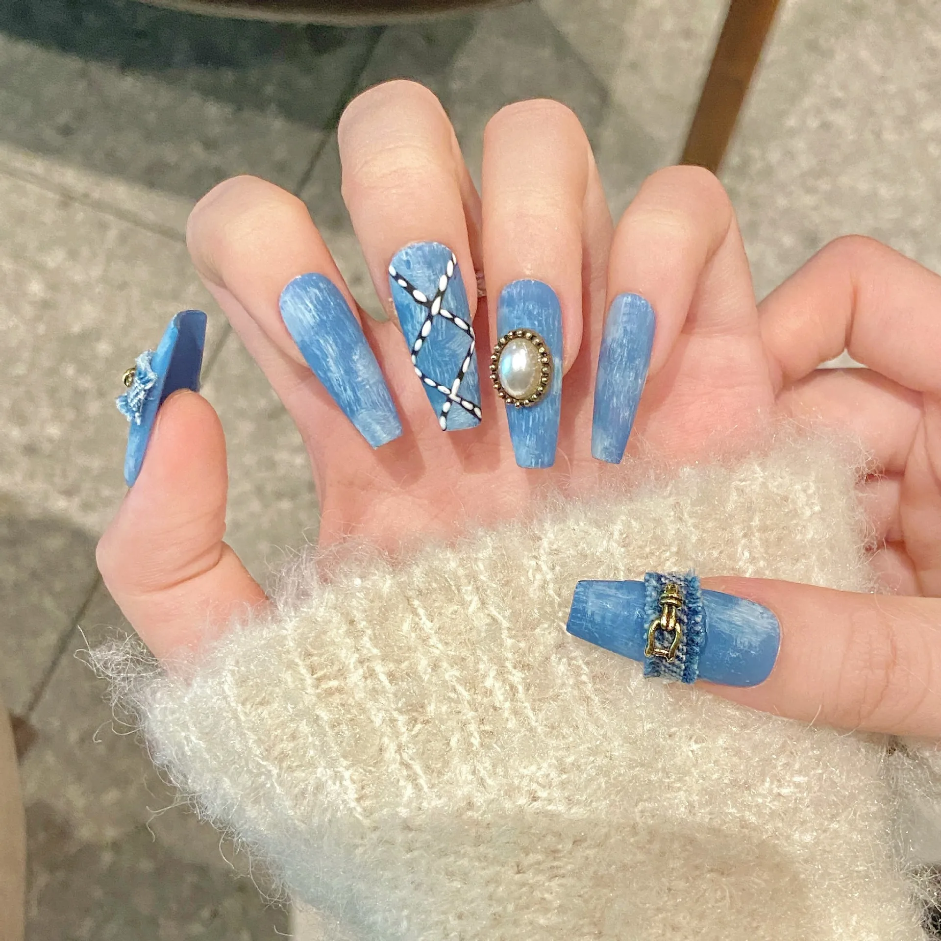 10pcs 데님 스타일 데님 패브릭 수제 프레스 손톱 유럽 미국 스타일 가짜 손톱 전체 커버 웨어러블 거짓 손톱