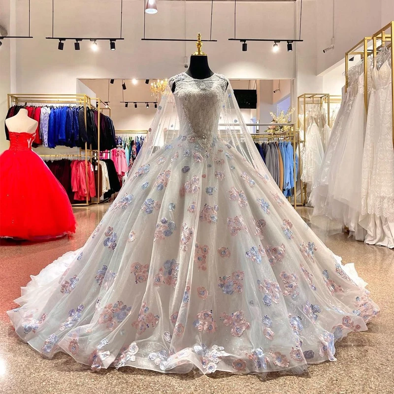 

Ivory Beaded Ball Gown Princess Sweet 16 Dress Quinceanera Dresses O-Neack Pink Blue Applique Lace Vestidos De 15 Años