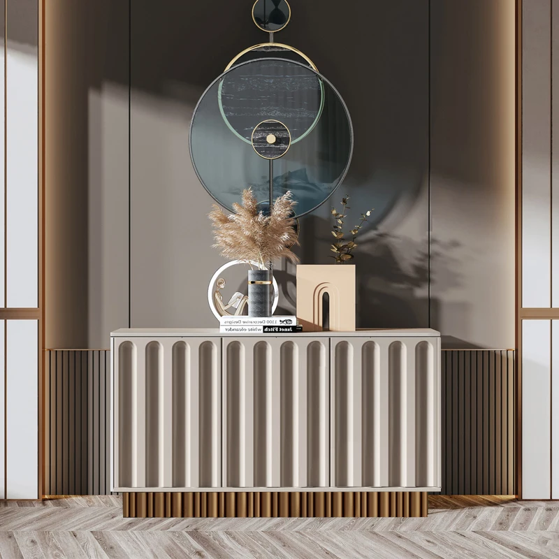 

Роскошный шкаф-сервант из массива дерева