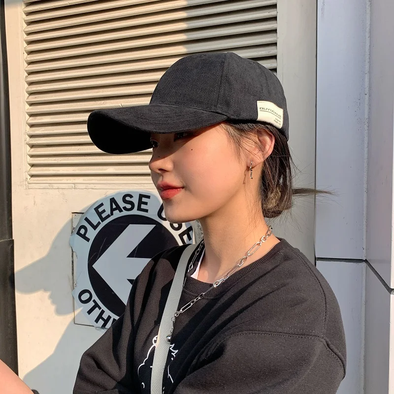 

Face-Looking Small Patch Baseball Cap Women's All-Match Spring and Summer Sun Hat Men's Retro Soft Top Black Peaked Cap Fashion