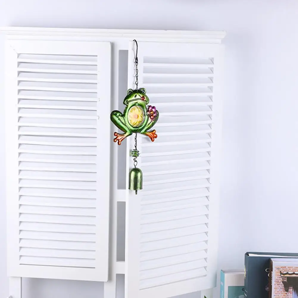 

Wind Chime Pendant Beautiful Eye-catching Metal Exquisite Fortune Frog Wind Chime for Window
