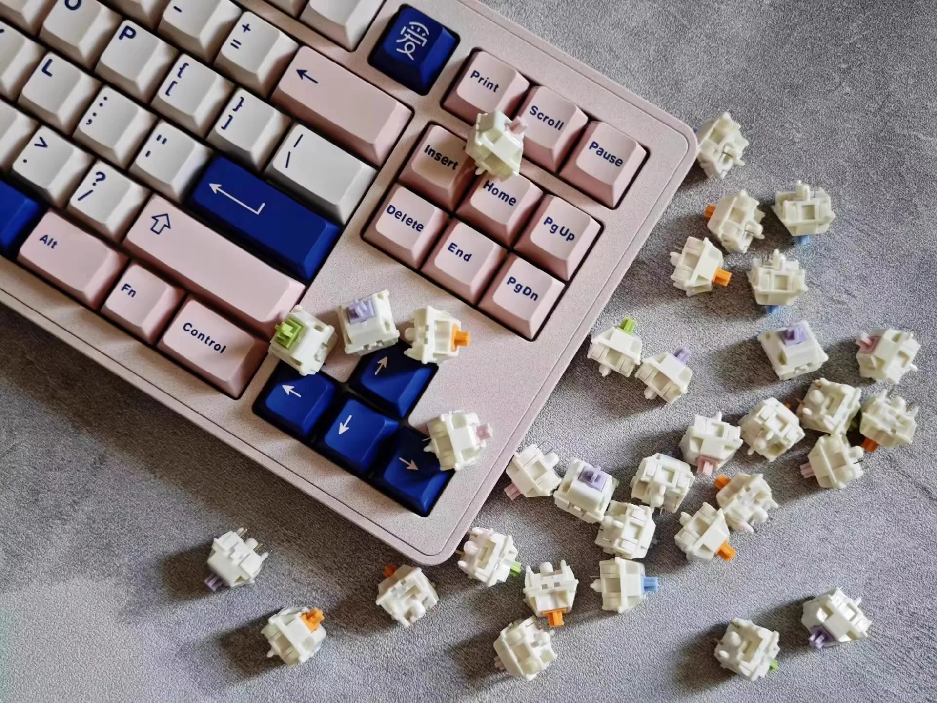 Abs Double Shot Key Caps para Teclado Mecânico Personalizado Azul e Rosa Keycaps Perfil Cereja 64 68 87 96 98 Set - Imagem 4