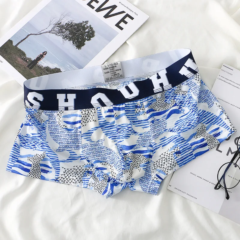 

Мужские трусы с фруктовым принтом из ледяного шелка, дышащее нижнее белье, Молодежные корейские трусы, мужские трусы с выпуклым карманом