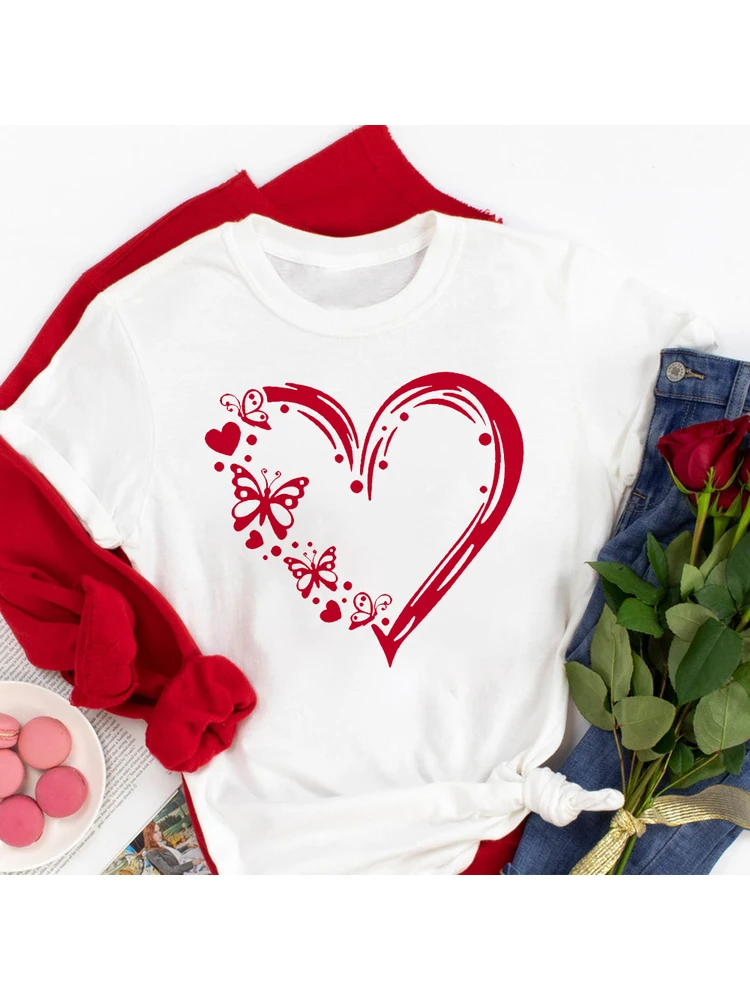 

Butterfly Love Heart Women Valentine T-shirts Graphic Aesthetic Tees Female Short Sleeve T Shirts Mothers Gifts Camisetas Mujer
