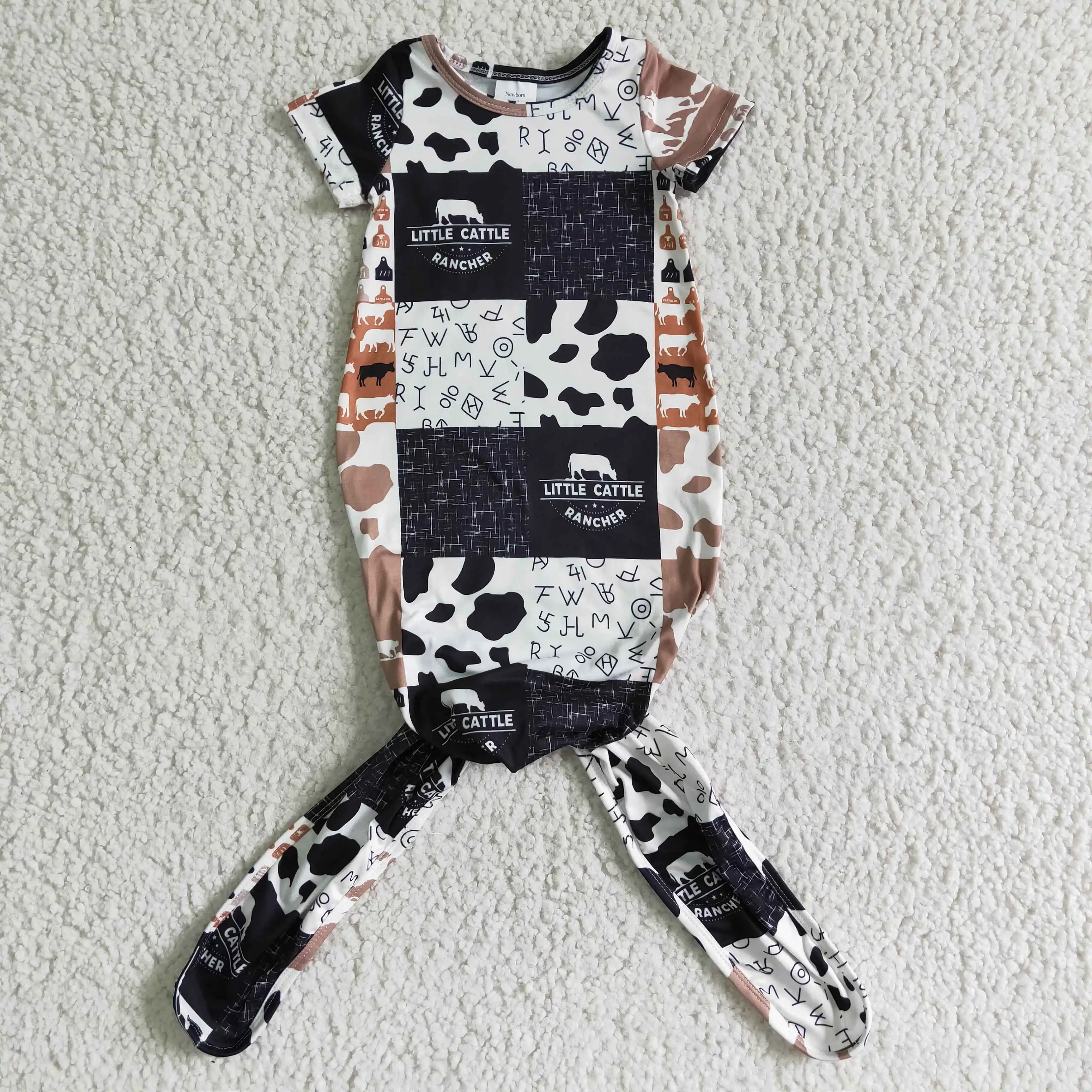 L​atest Update RTS Highland Cow Infants One Piece Boutique Baby Flower Gowns Newborn Sleepwear