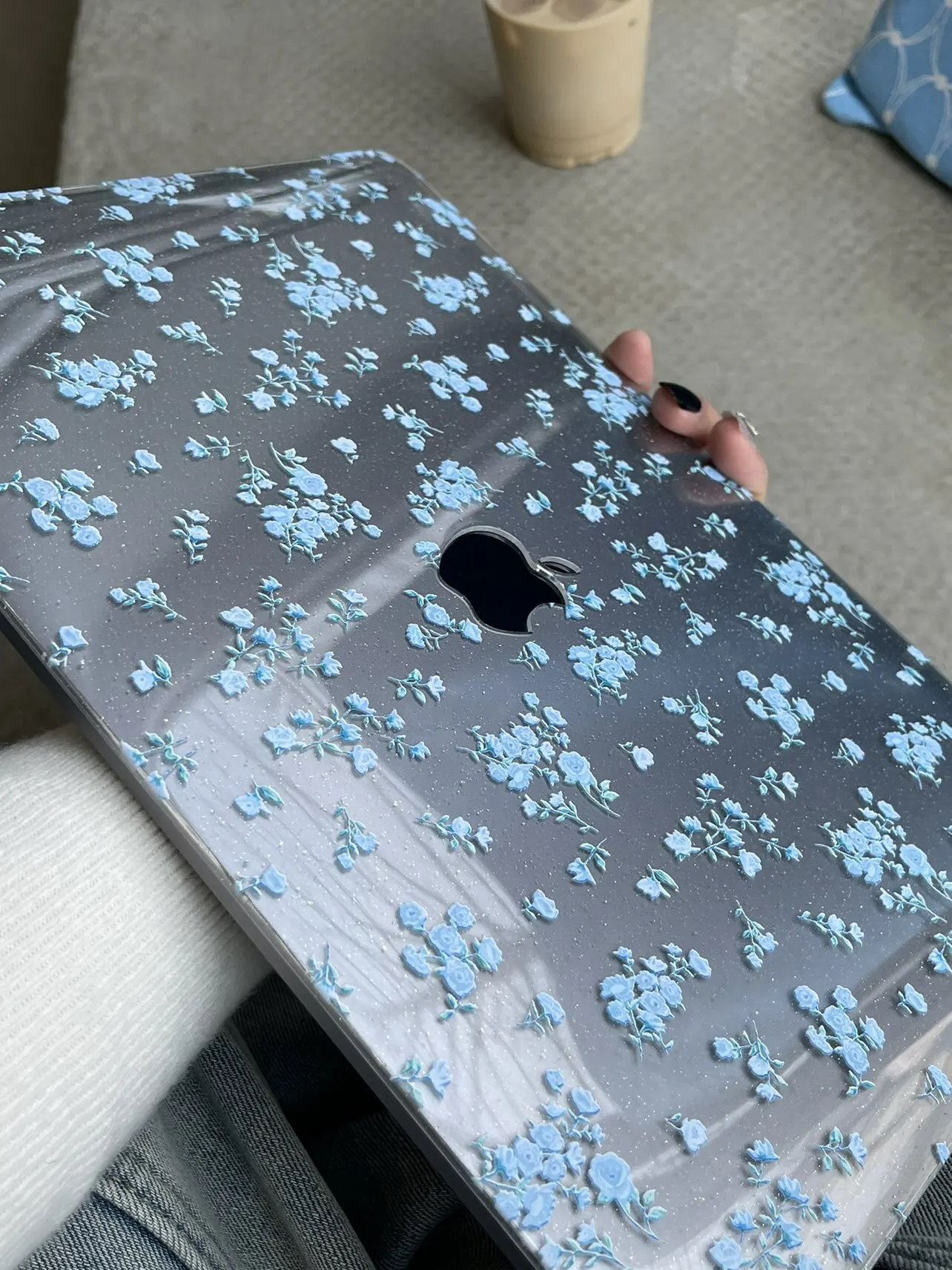 Blue Healing Gentle Flower Laptop Case - Elegant and Protective Cover with Touch Bar ID