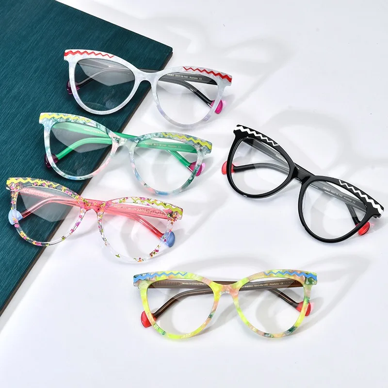 

New Multi-color Mosaic Cat's Eye Plate Frame Harajuku Wind Men and Women Can Be Equipped with Myopia-proof Blue Glasses Frame.