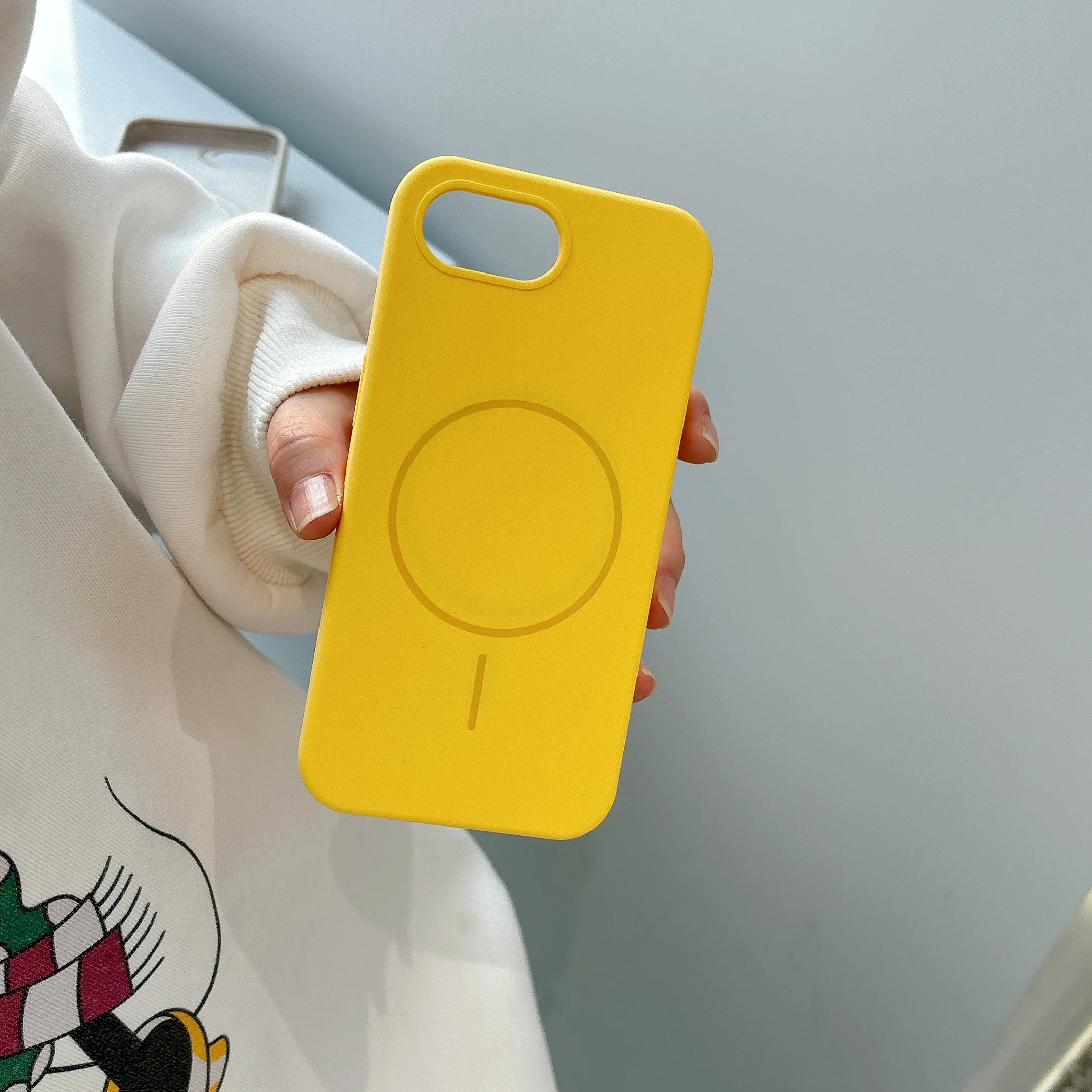 Magnetic Matte Soft Cover with Liquid Silicone