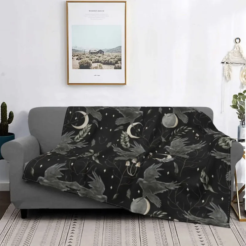 

Crow Moon Blanket Warm Fleece Soft Flannel Halloween Spooky Witch Throw Blankets for Bedroom Couch Car Autumn