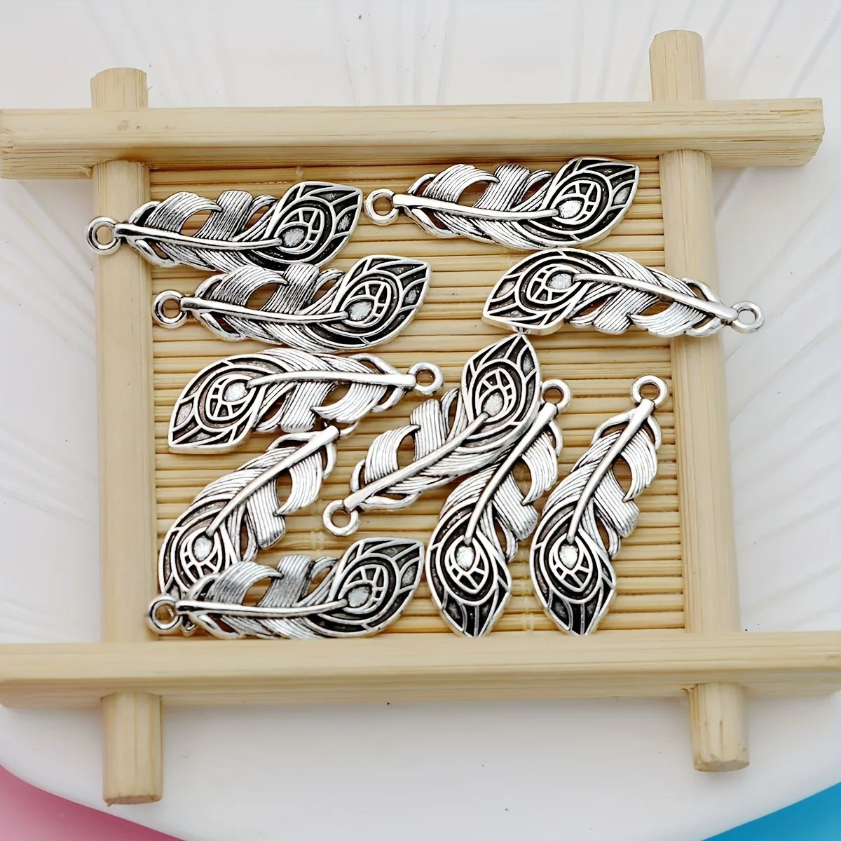 10 Stück Feder-Charms, Phönix-Feder, 29 x 10 mm, tibetische Silberfarbe, Anhänger, antiker Schmuck, DIY, handgefertigtes Handwerk