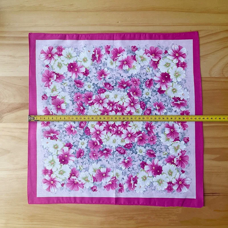 Description Picture 4 of item3Pcs 43x43cm Square Flower Printed Lady Women Handkerchiefs Vintage Cotton Towel Mother's Day Gift