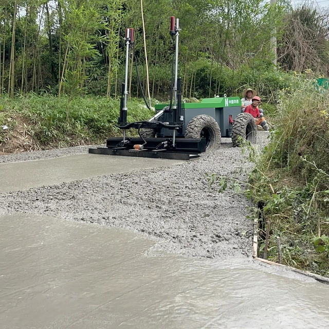 เครื่องปาดคอนกรีตแบบสั่นสะเทือน ปรับระดับอัตโนมัติ ขัดเงาเต็มรูปแบบ ขายดี ออกแบบใหม่ ได้รับการรับรองมาตรฐาน CE สำหรับงานก่อสร้างถนน 1