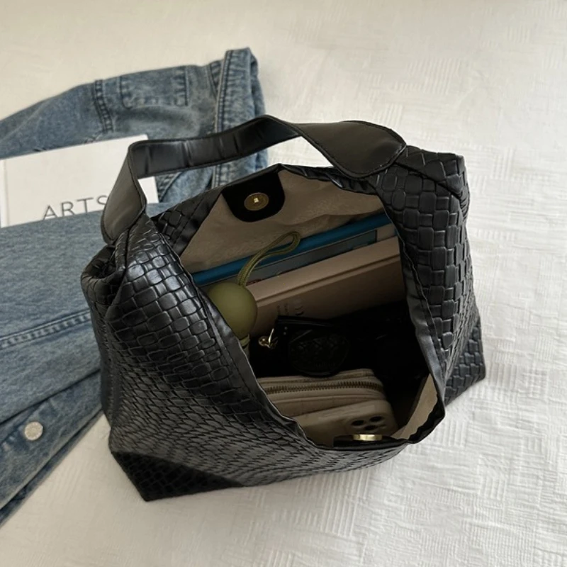 Women's Retro Artificial Leather Woven Pattern Shoulder Bag,Large Capacity Tote Bag,Casual Armpit Bag, Large Tote Bag,Daily Work