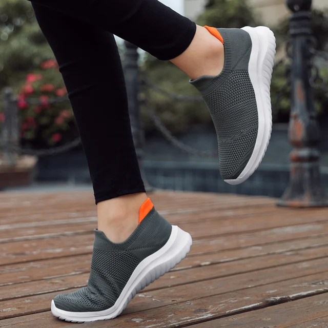 Chaussures hautes confortables pour hommes et femmes, baskets classiques en toile plate blanche Durable, taille 35-44, nouvelle collection 2023 2